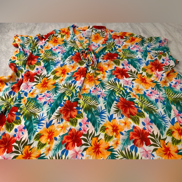 Shirt - Picture 2 of 2